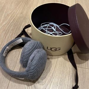 Ugg wired earmuffs, knit grey